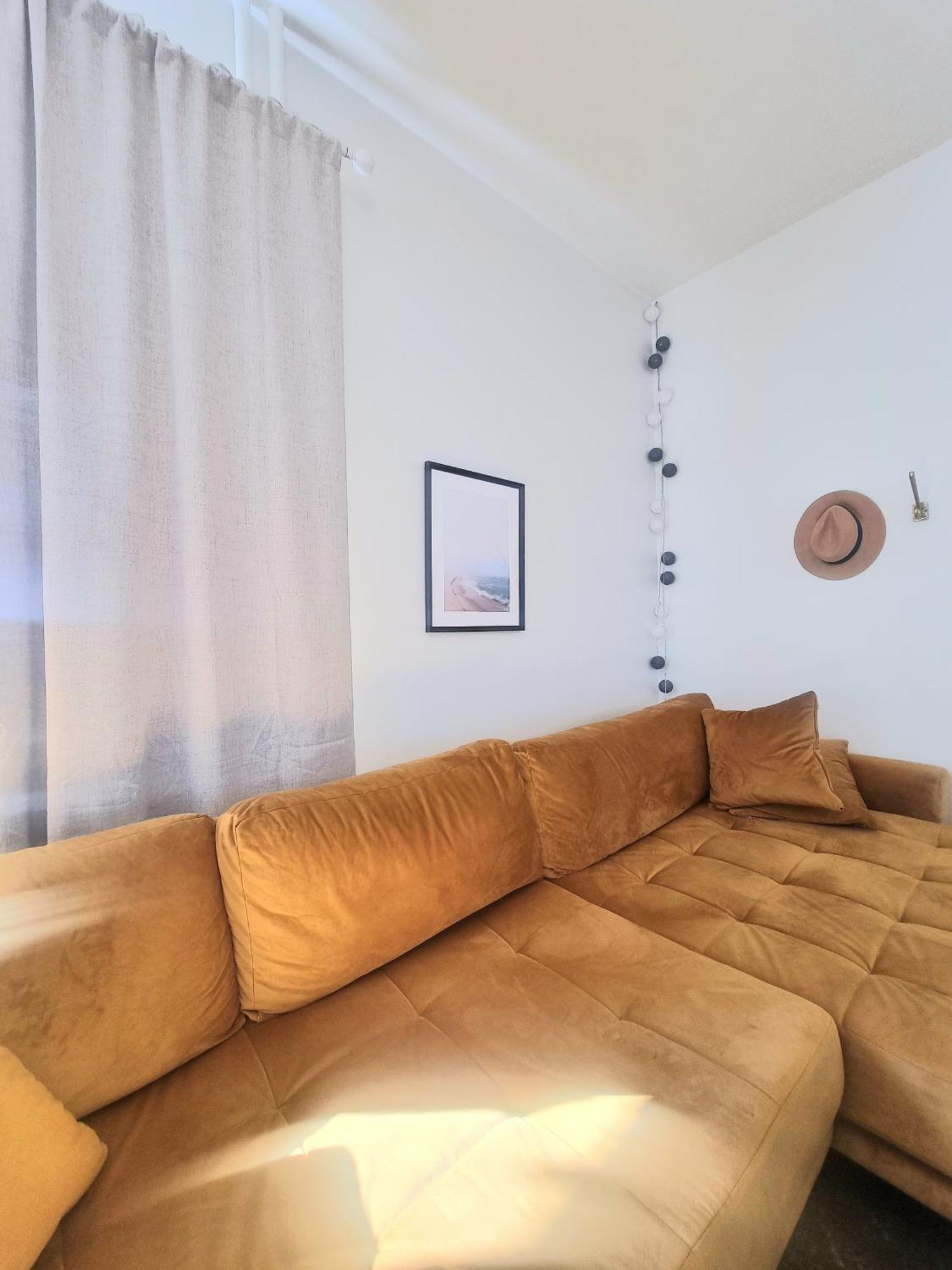 Holiday Pink Pearl Apartment โรวานิเอมิ ภายนอก รูปภาพ
